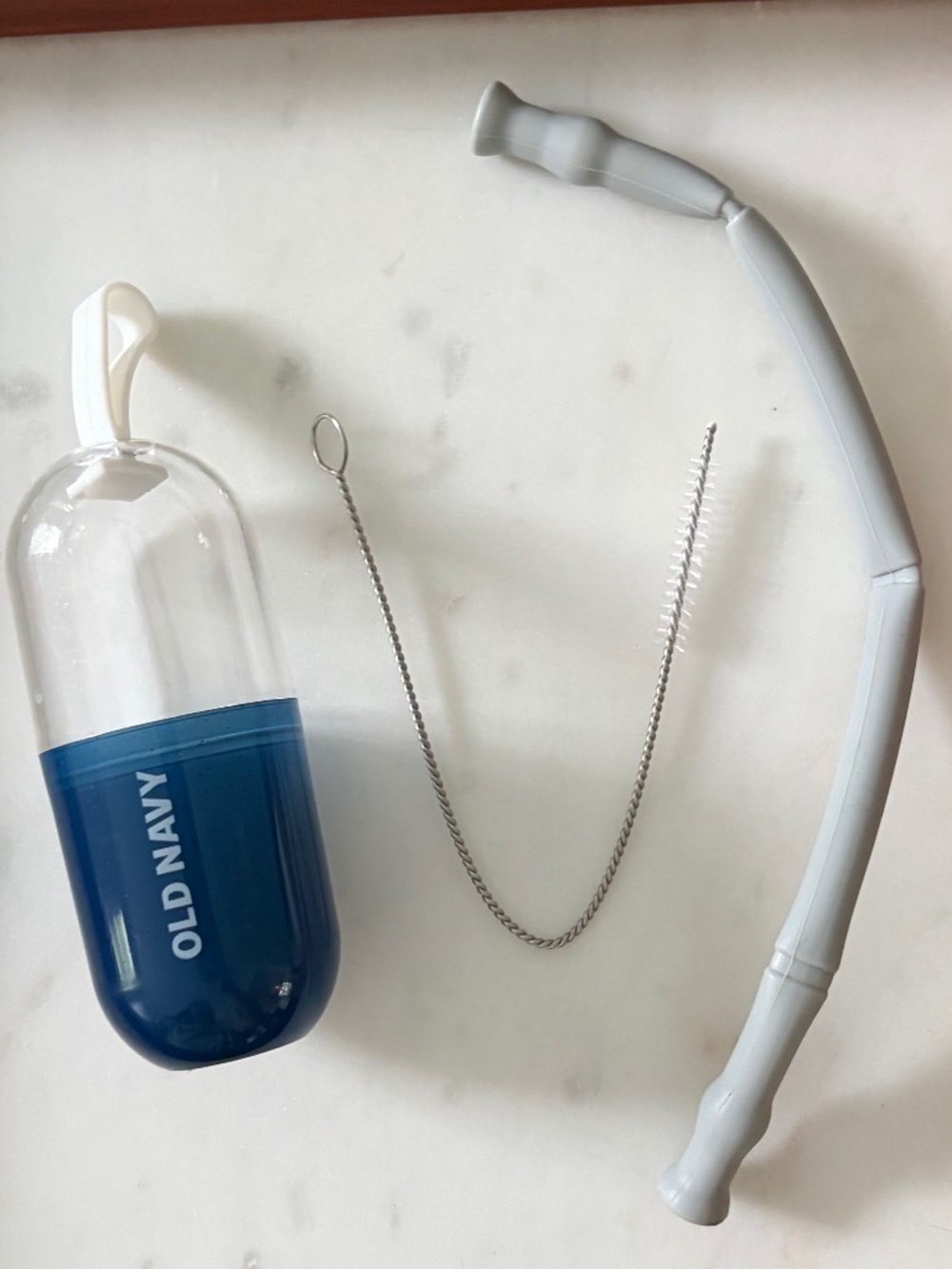 3 for $12: Old Navy travel reusable straw with case